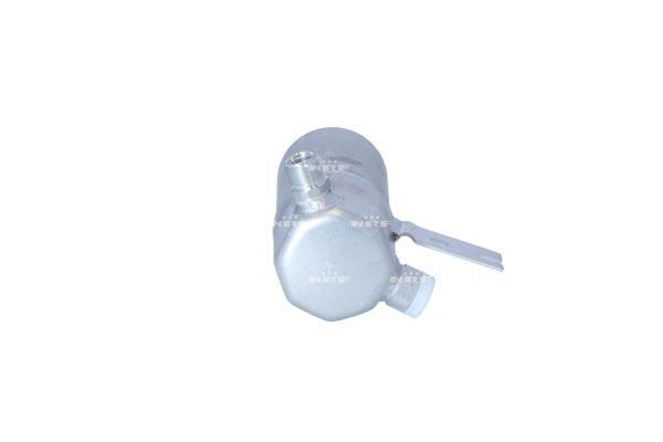 33132_1500x1000_wm_004