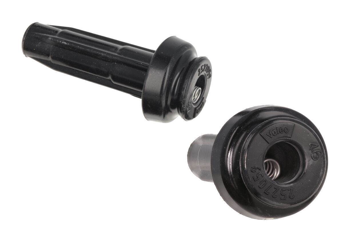 spark%20plug%20cap_245233_03